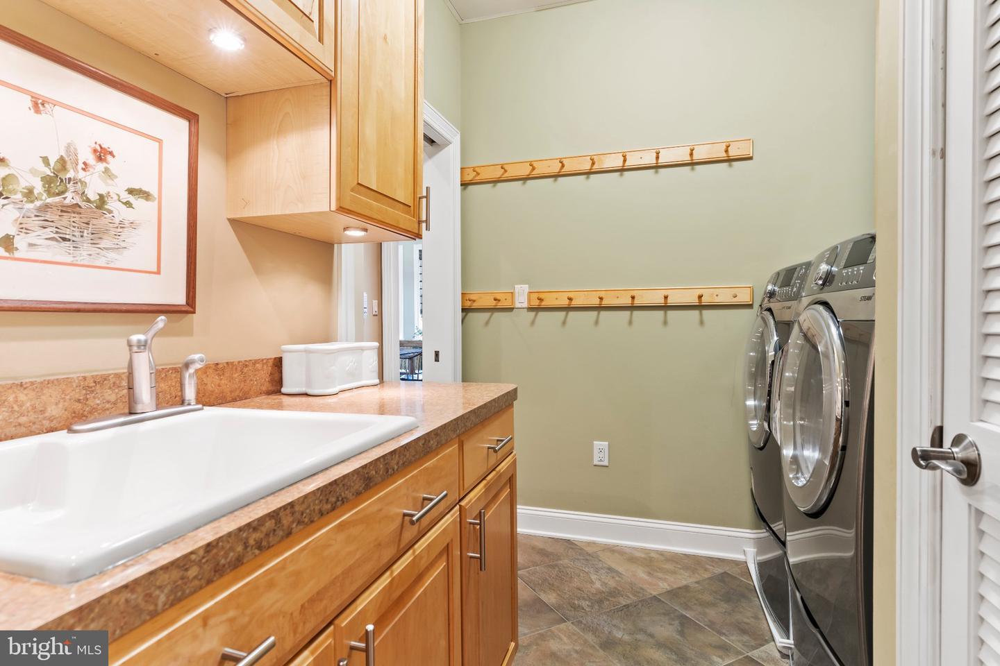 549 Bridgeview Dr Property Photo 45
