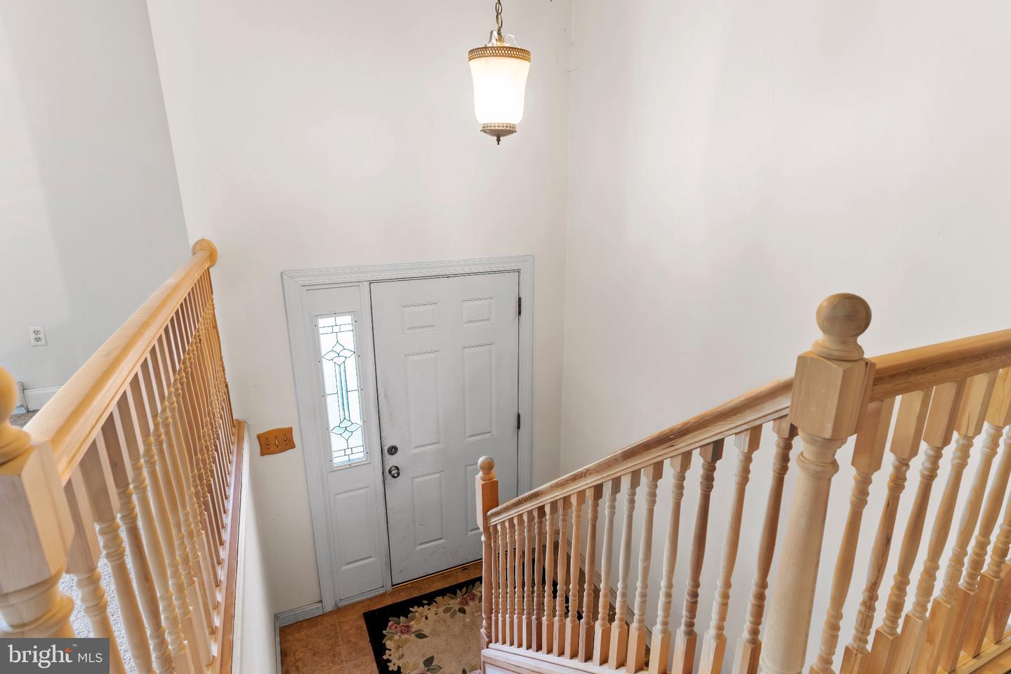 515 Thornwood Ln Property Photo 2