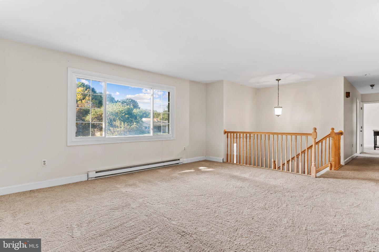 515 Thornwood Ln Property Photo 3