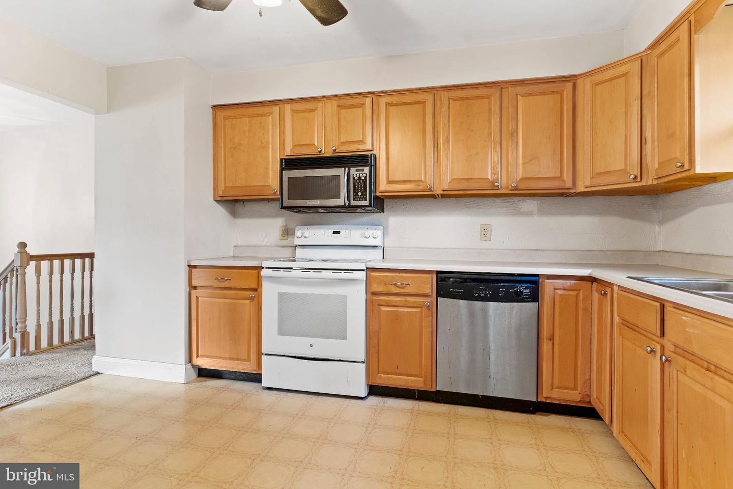 515 Thornwood Ln Property Photo 8