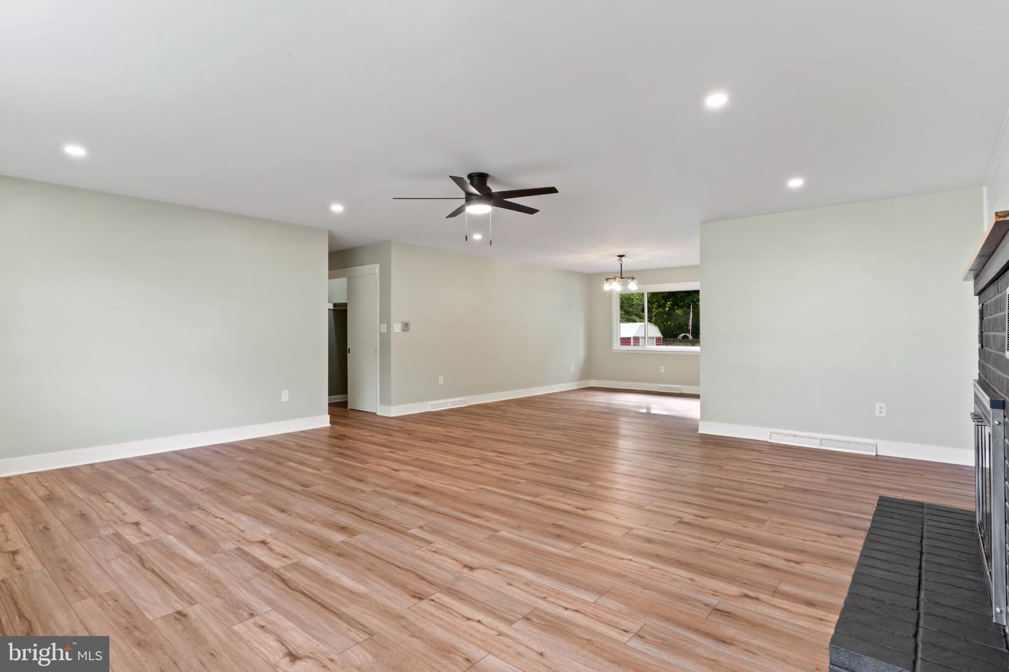 531 Hamilton St Property Photo 11