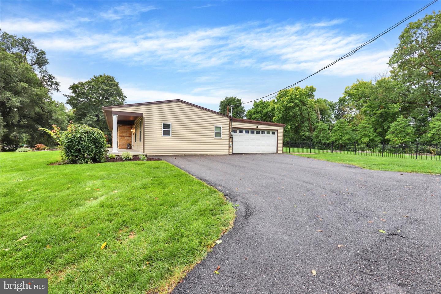 1012 Rockledge Dr Property Photo 4