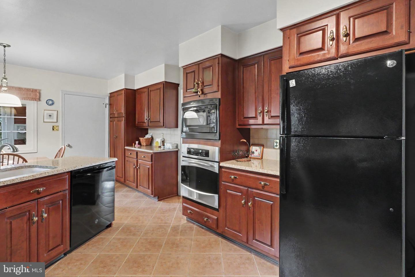 5021 Woodbox Ln Property Photo 14