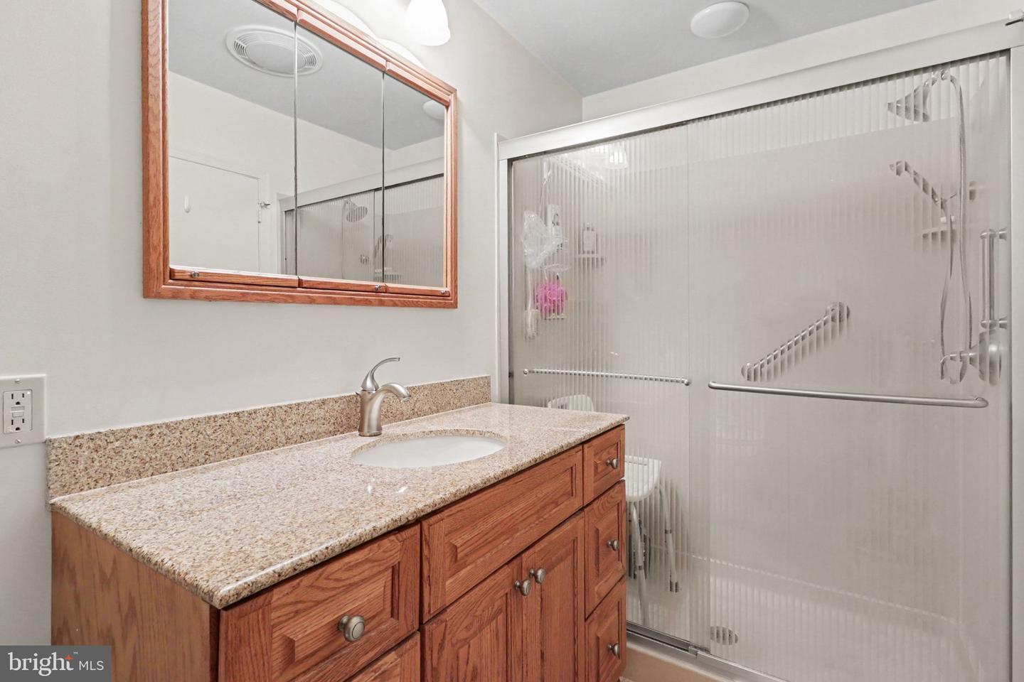 5021 Woodbox Ln Property Photo 27