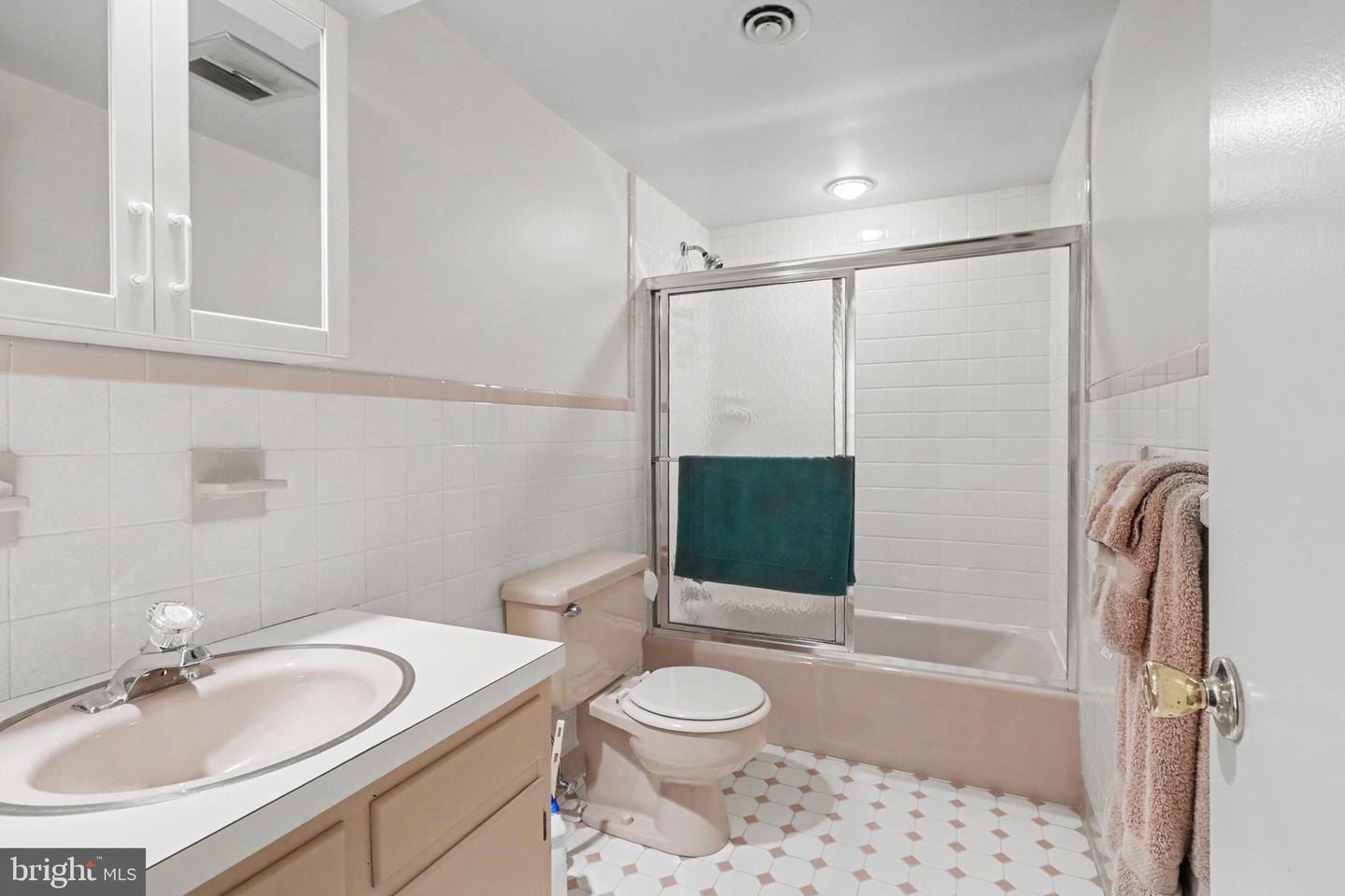 5021 Woodbox Ln Property Photo 38