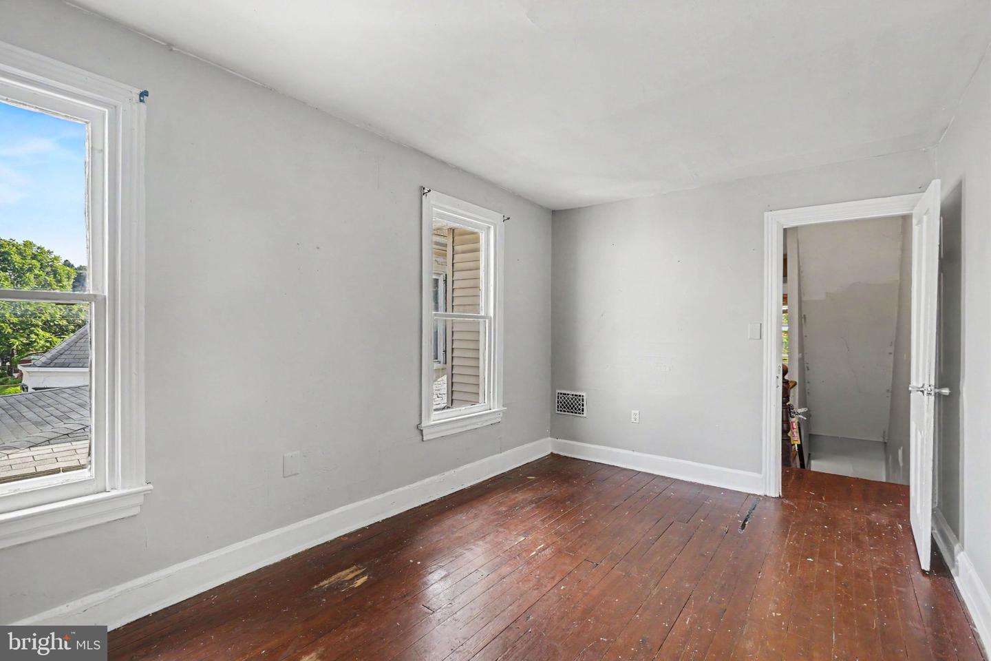 29 S 2nd St Property Photo 18
