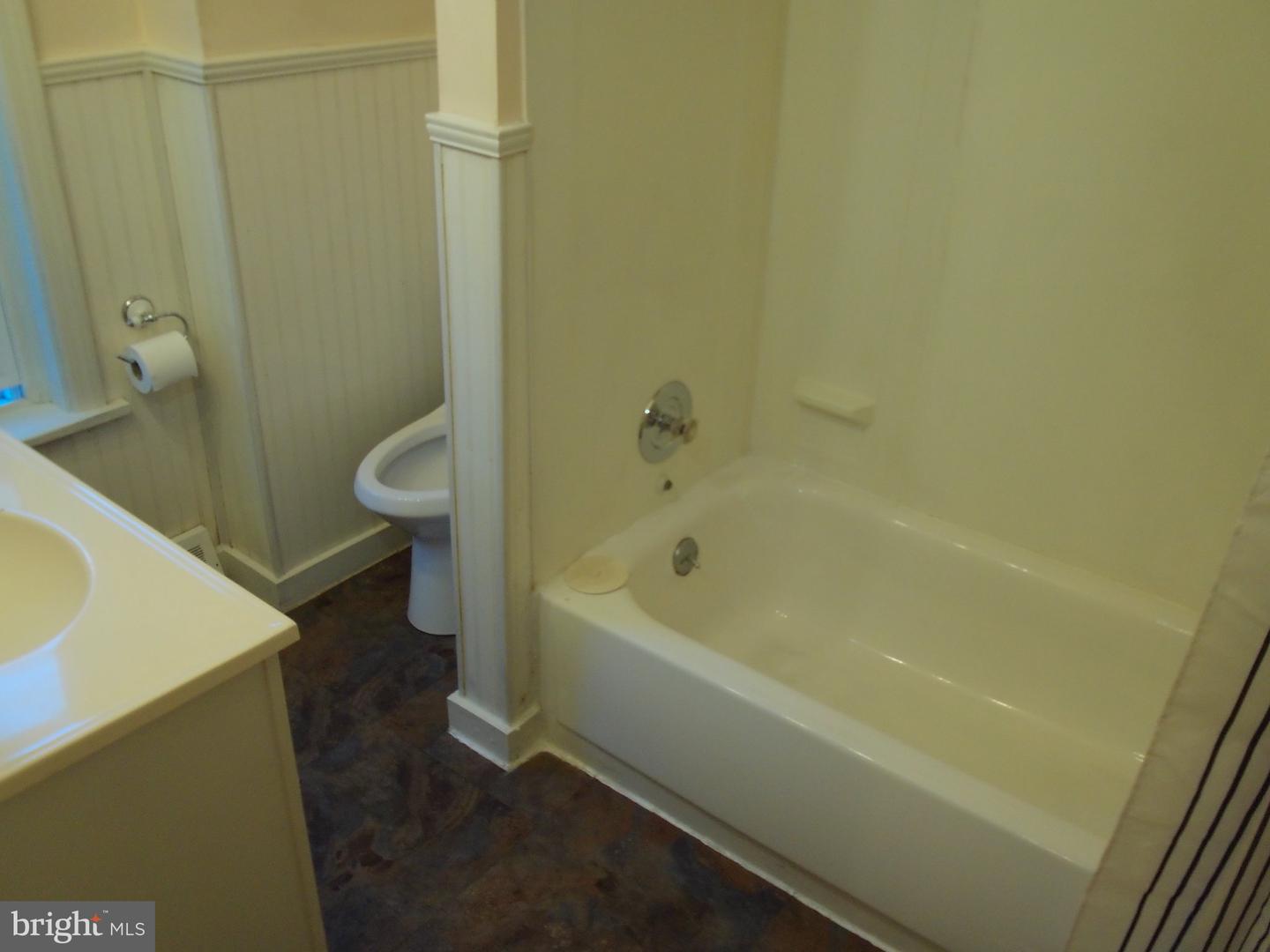 333 E Louther St Property Photo 13