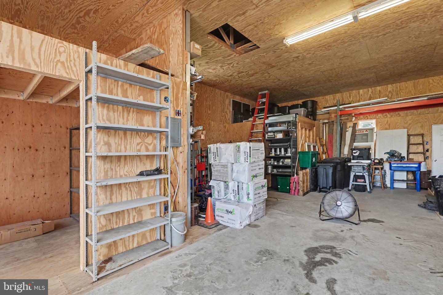 121 E Factory St Property Photo 3