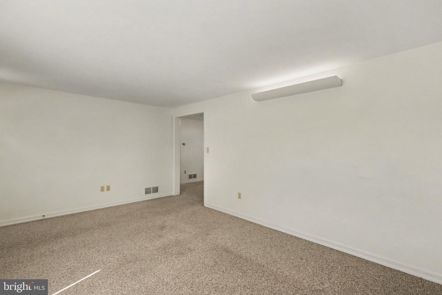 121 E Factory St Property Photo 17