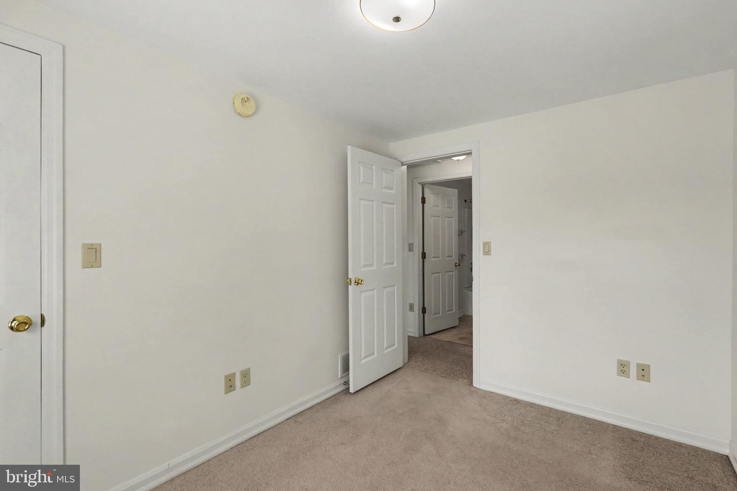 121 E Factory St Property Photo 21