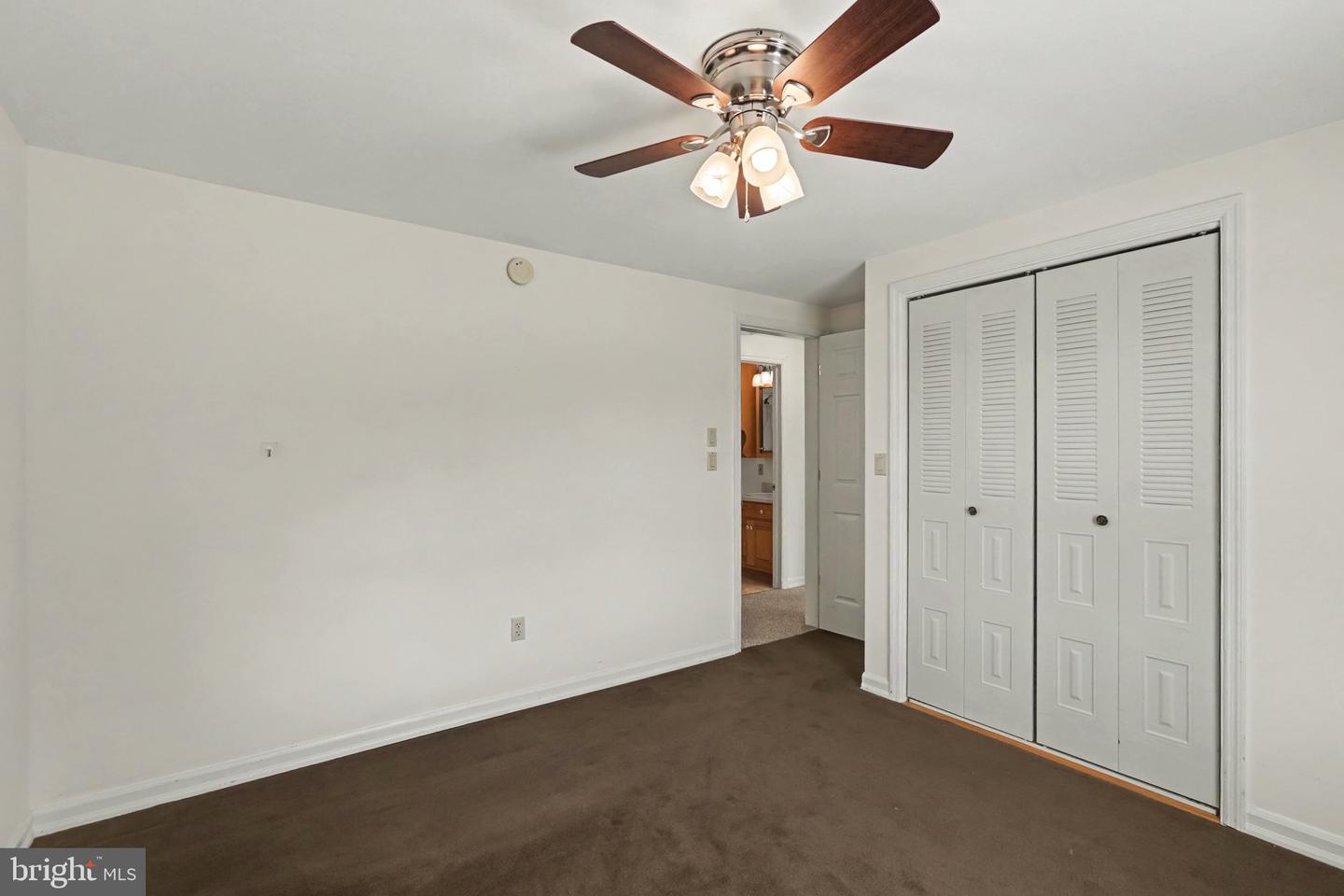 121 E Factory St Property Photo 23