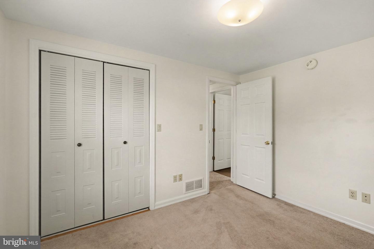 121 E Factory St Property Photo 27