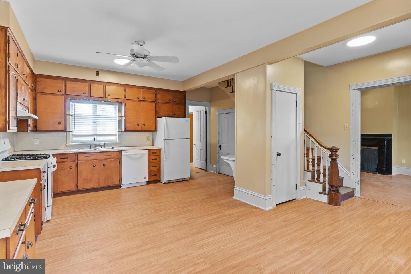 214 N College St Property Photo 7