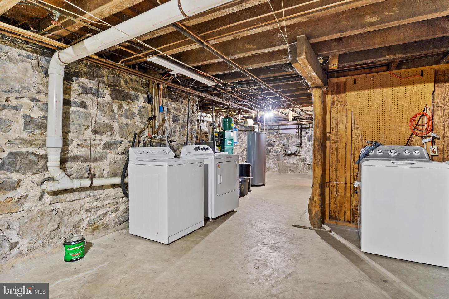 214 N College St Property Photo 27