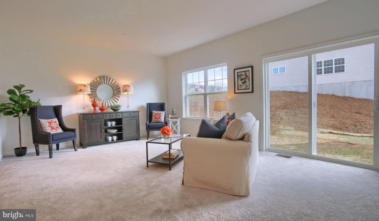 1706 Shady Lane Property Photo 10