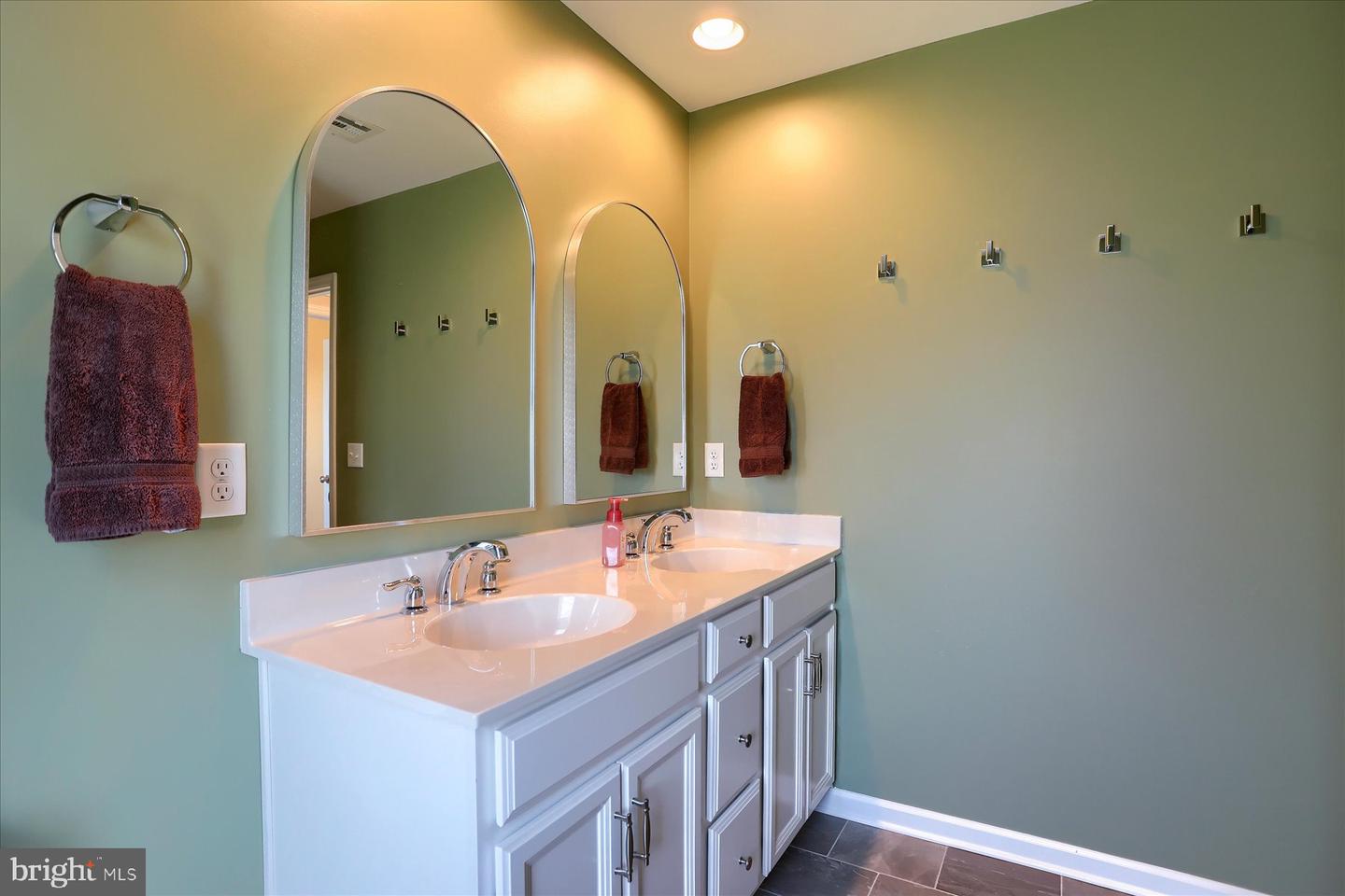 3114 Egreton Rd Property Photo 30