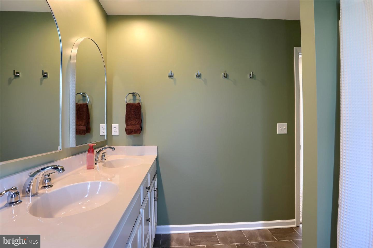 3114 Egreton Rd Property Photo 31