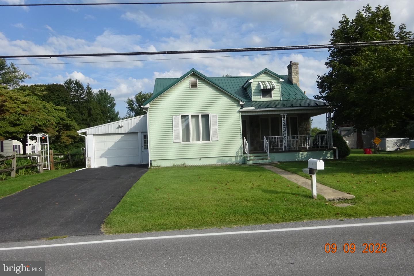 PACB2058404 Property Photo 1