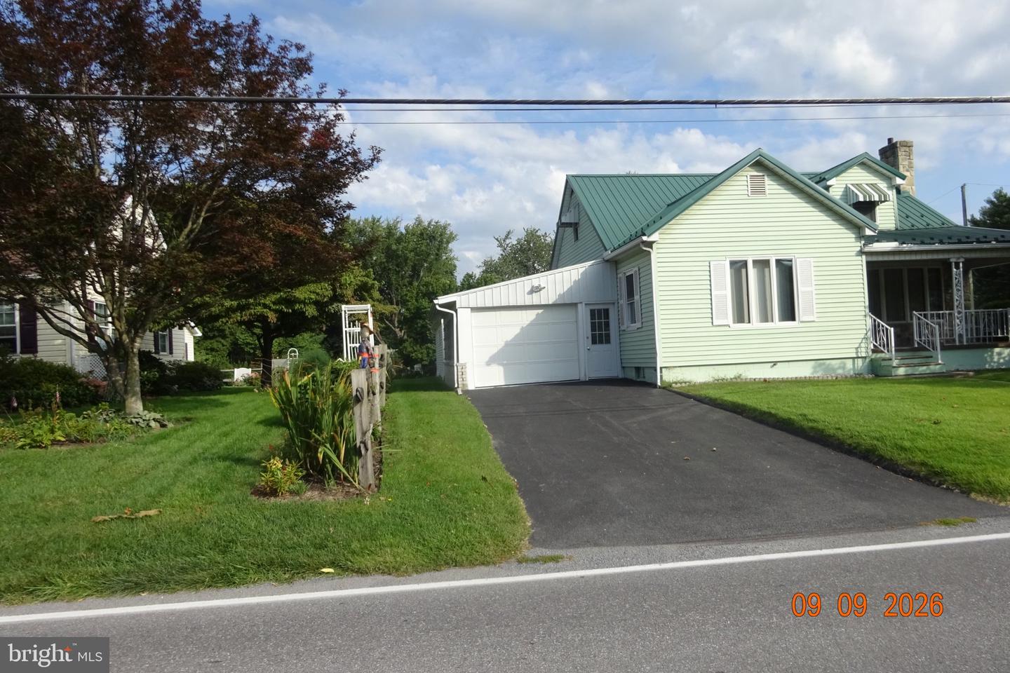 PACB2058404 Property Photo 2