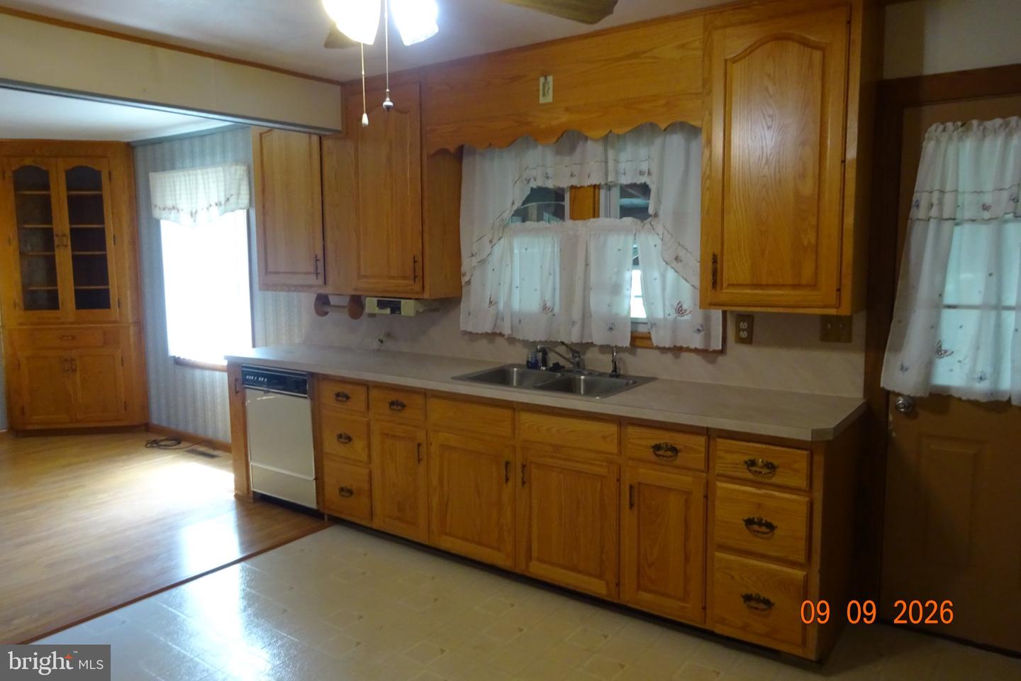 PACB2058404 Property Photo 18