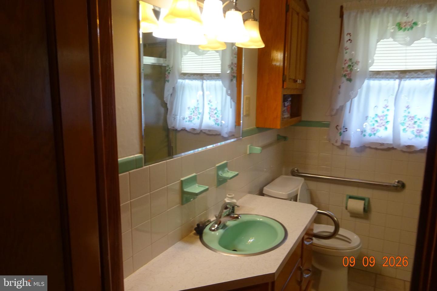 PACB2058404 Property Photo 37
