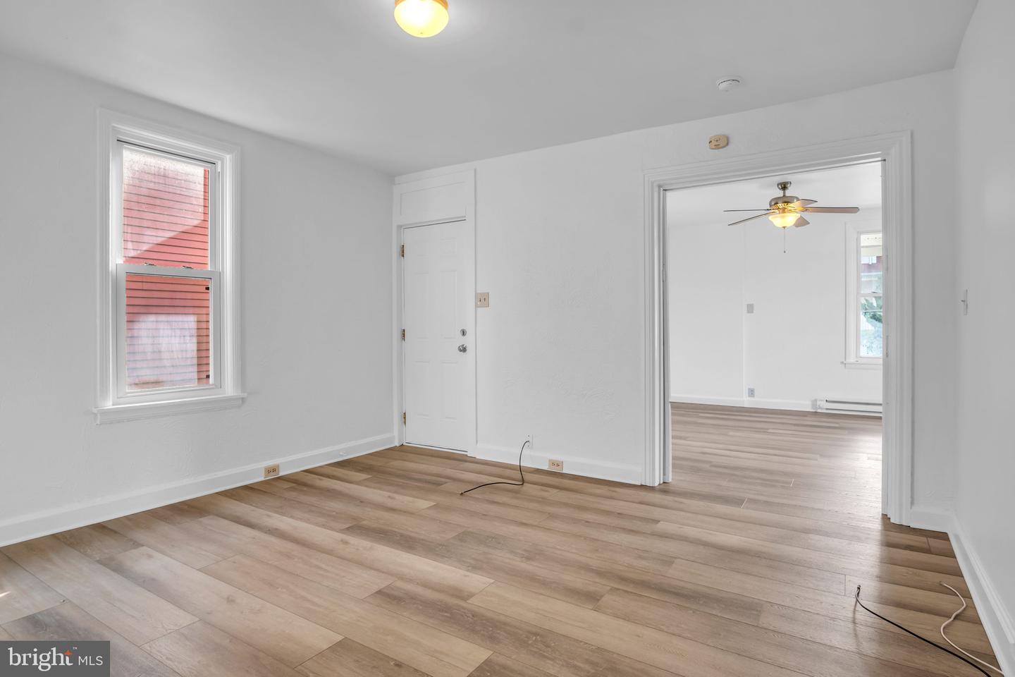 221 7th St Property Photo 11
