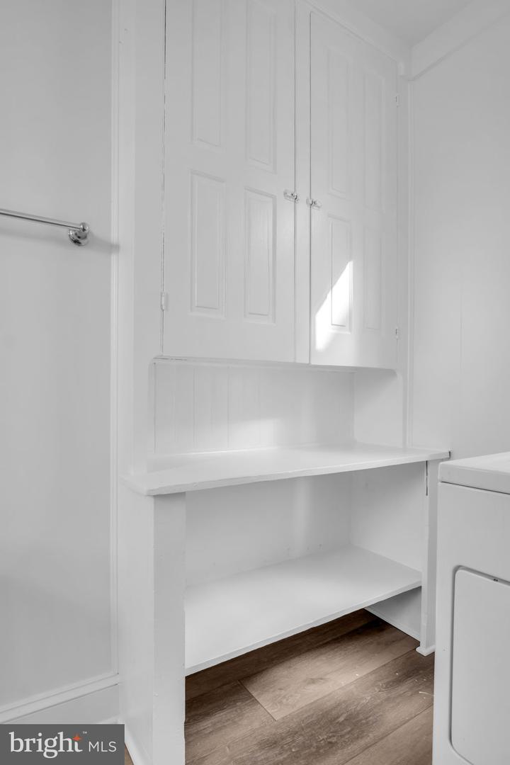 221 7th St Property Photo 19