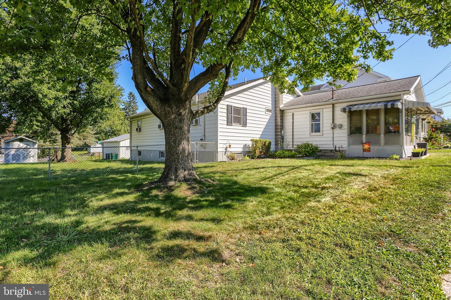 5 W Beale Ave Property Photo 2