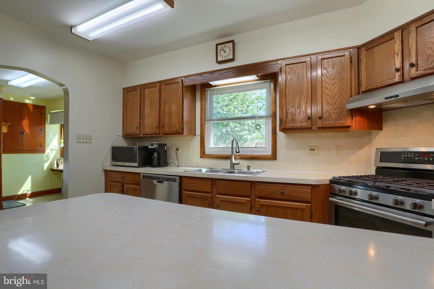 5 W Beale Ave Property Photo 12