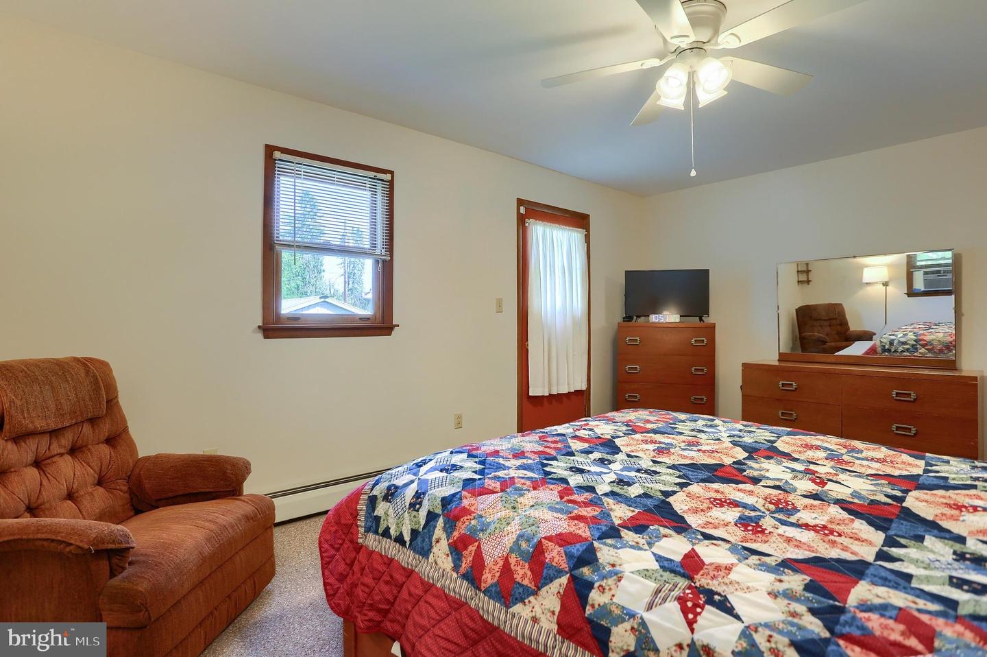 5 W Beale Ave Property Photo 24