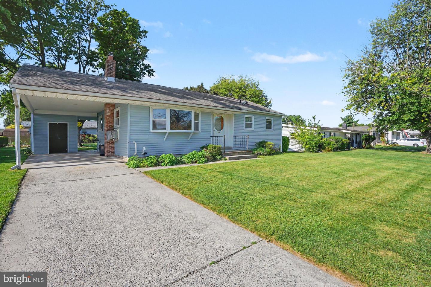 6028 Edward Dr Property Photo 1