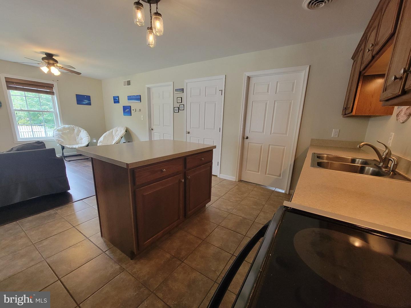 1049 Newville Rd Property Photo 18