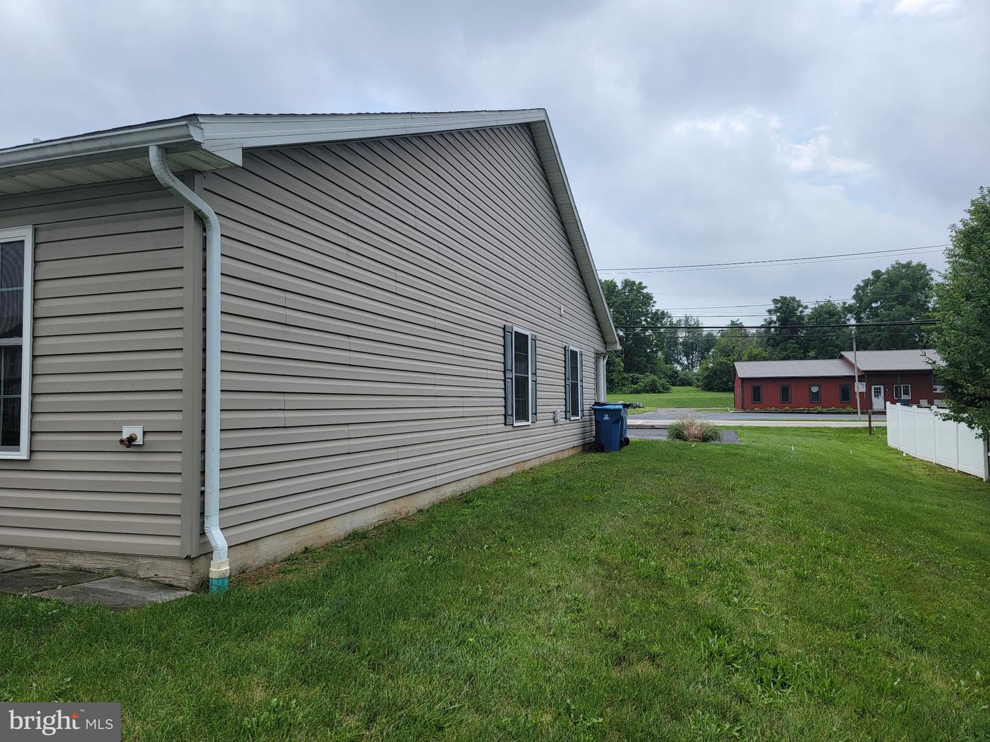 1049 Newville Rd Property Photo 32