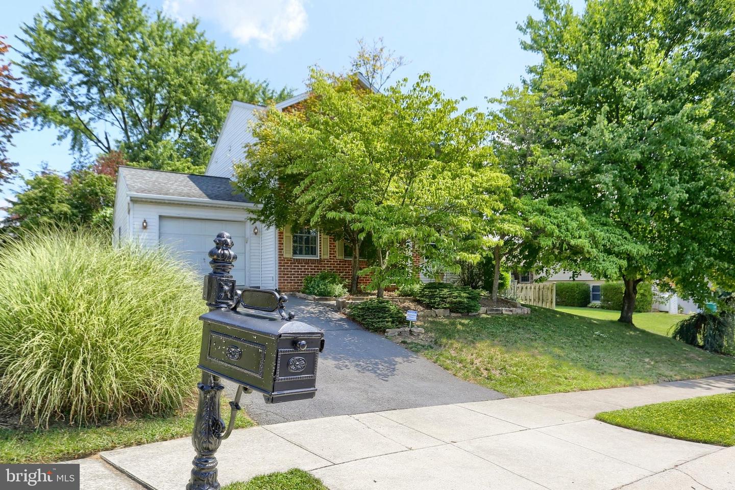 3 Cedar Ct Property Photo 2