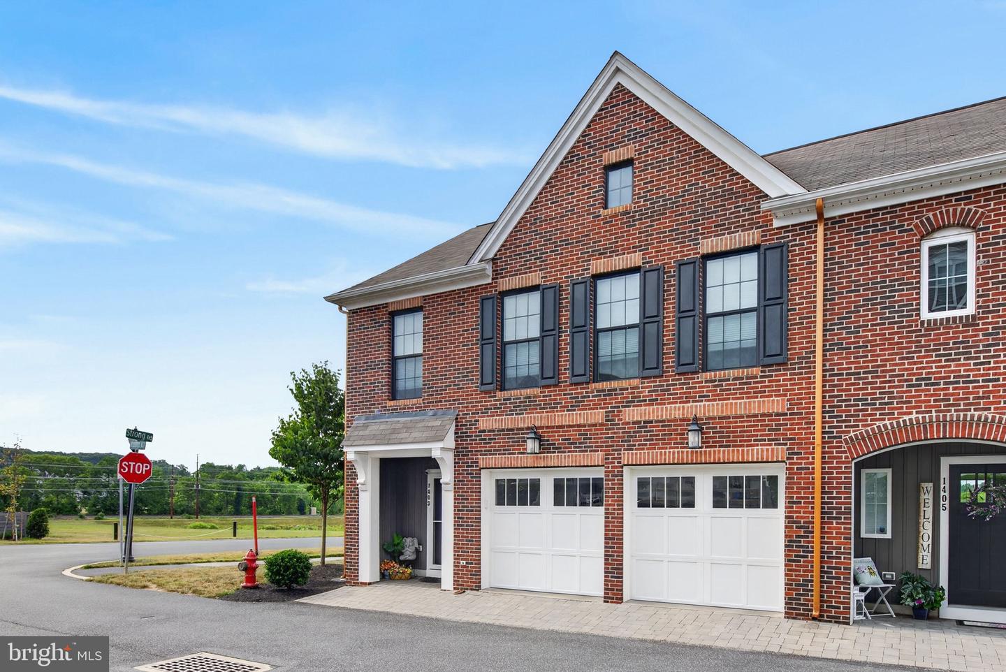 1403 Woolford Way Property Photo 1