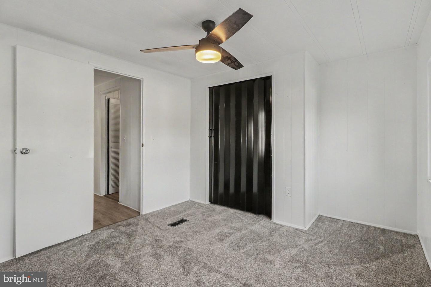 319 Bahama Cir Property Photo 13