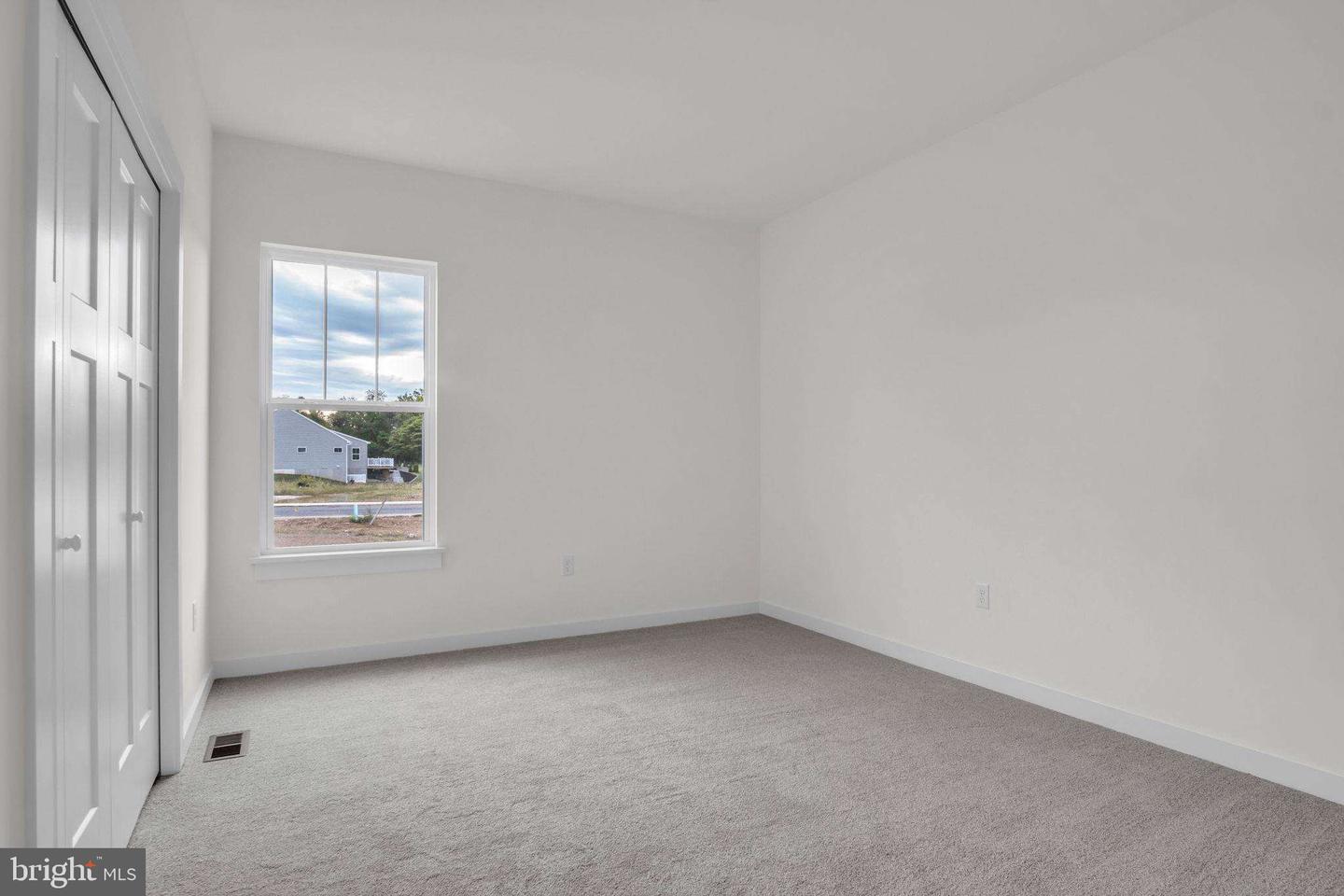 2235 S Autumn Chase Dr #92 Property Photo 13