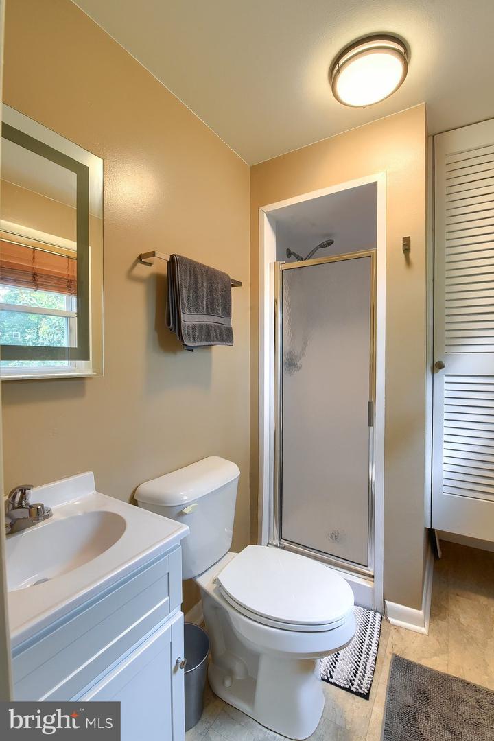 245 Glenn Rd Property Photo 22