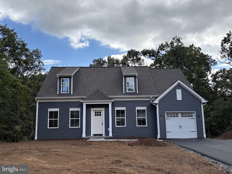 7 Oak Ln Property Photo 1