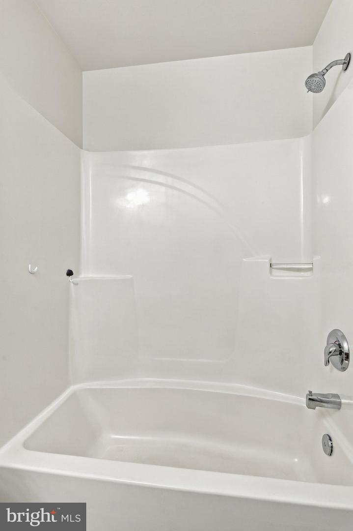 143 S Seneca St Property Photo 20