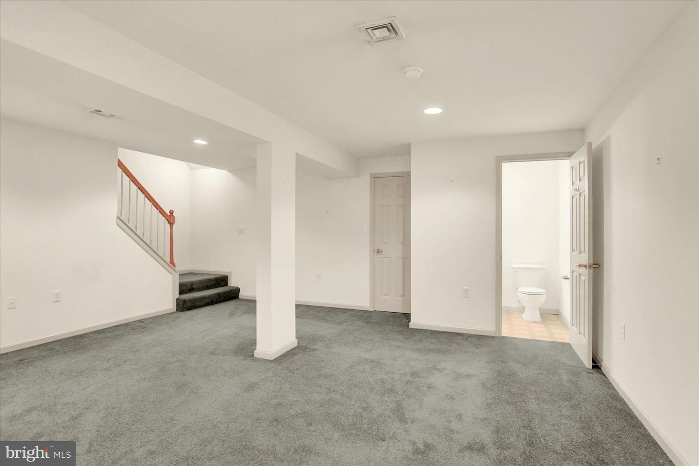 137 Lee Ann Ct Property Photo 24