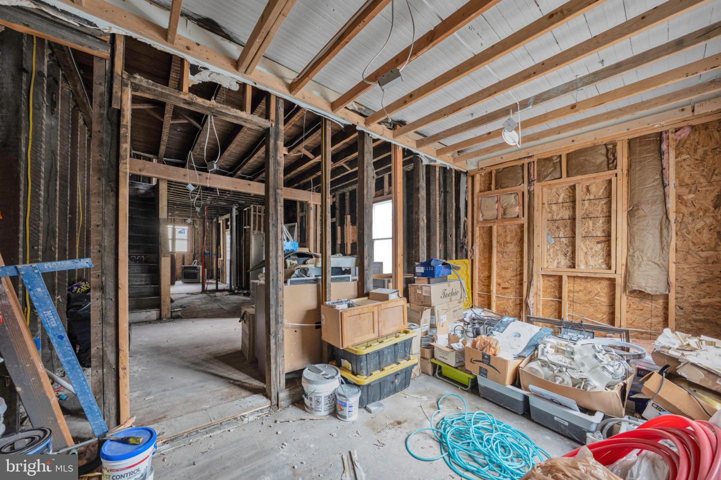 225 Market St Property Photo 3