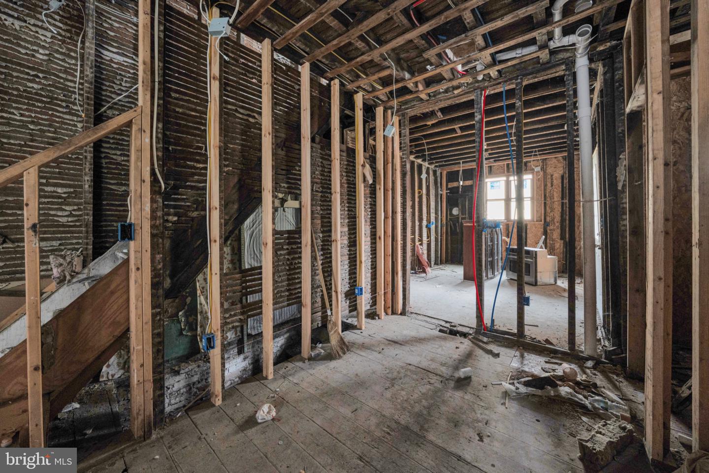 225 Market St Property Photo 6