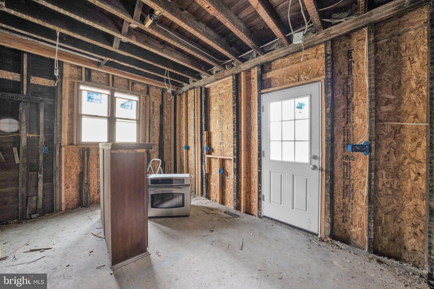 225 Market St Property Photo 7