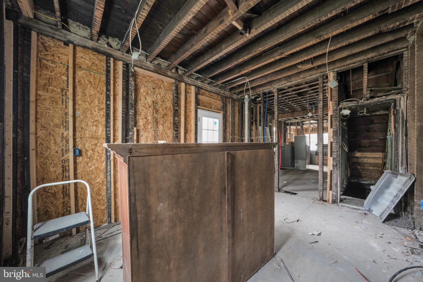 225 Market St Property Photo 9