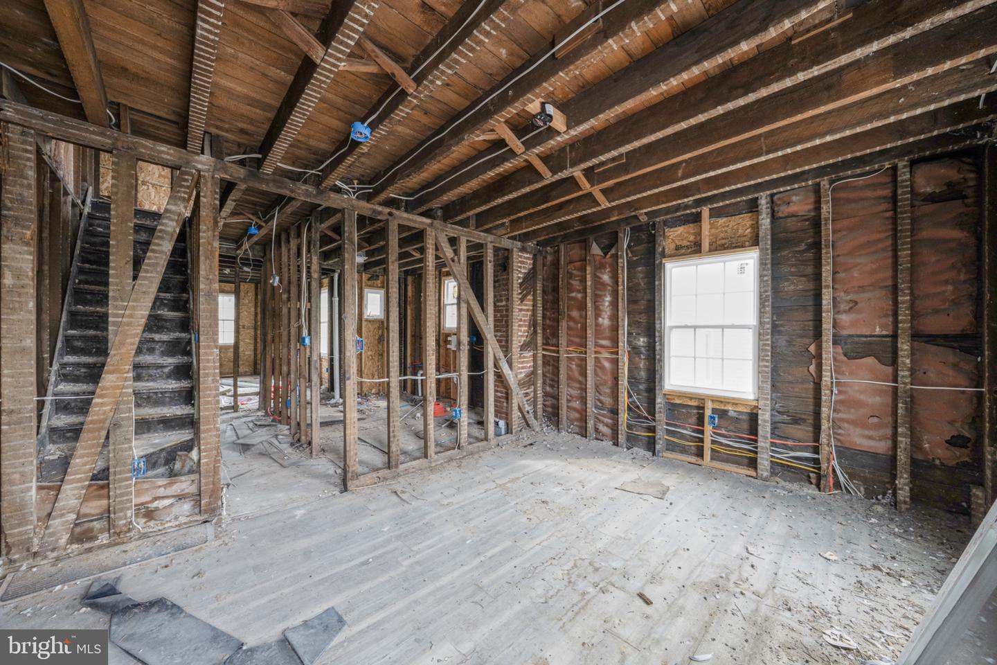 225 Market St Property Photo 13