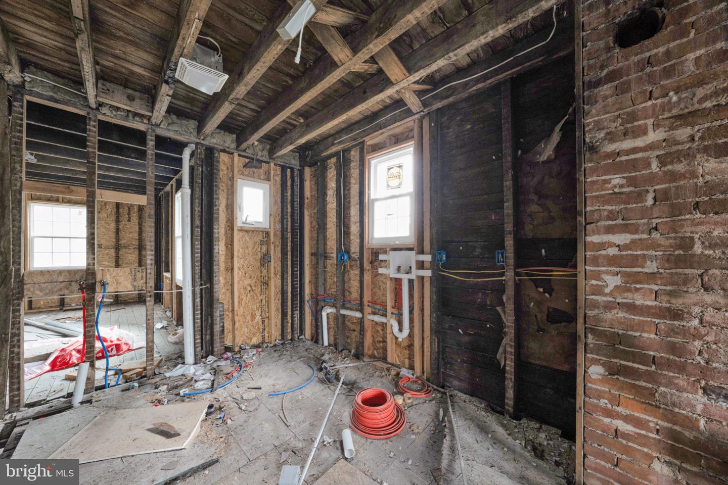 225 Market St Property Photo 16