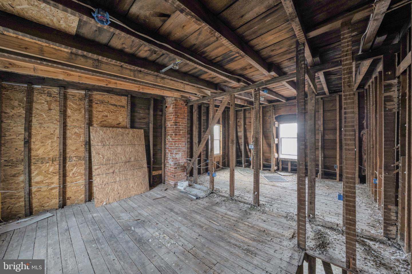 225 Market St Property Photo 20