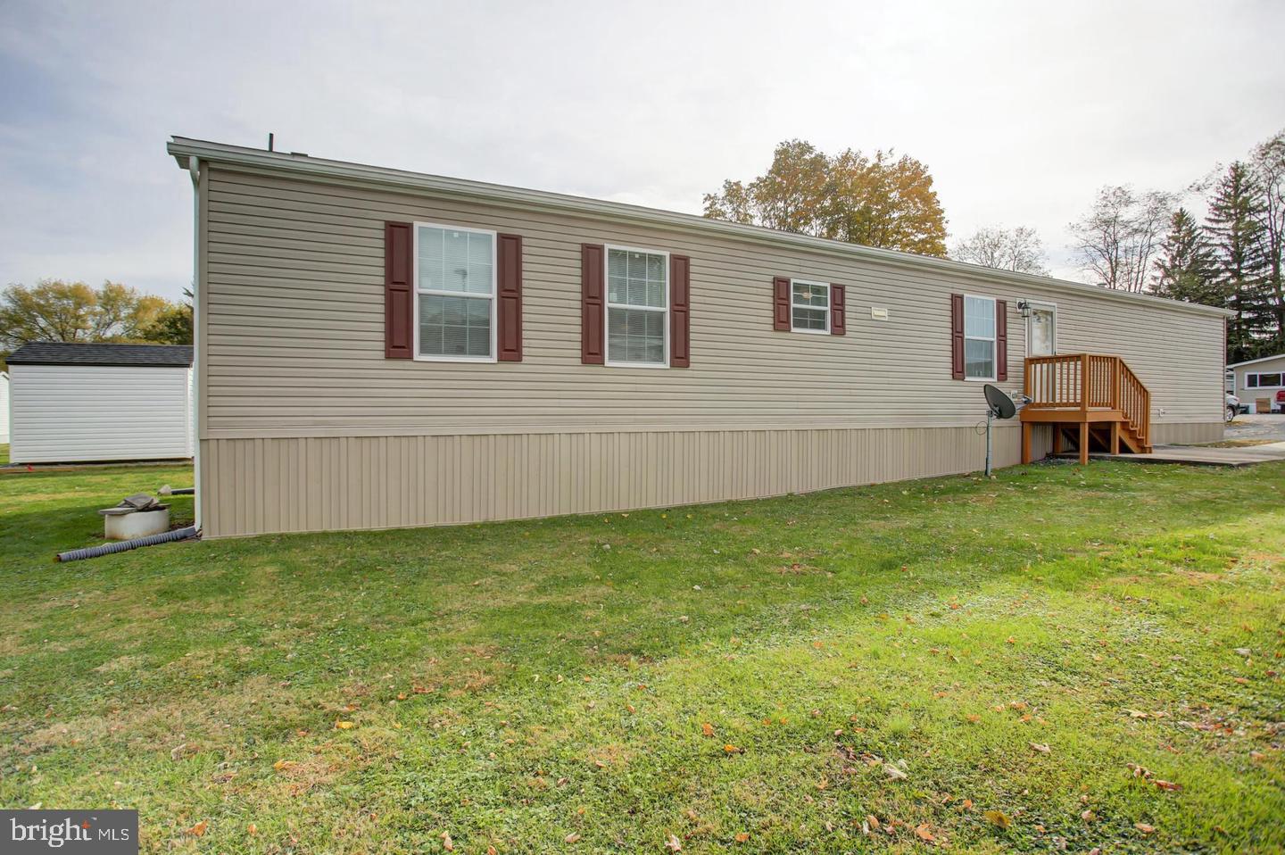 PACB2058702 Property Photo 1