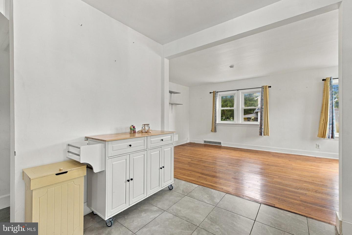 1616 Maple St Property Photo 11